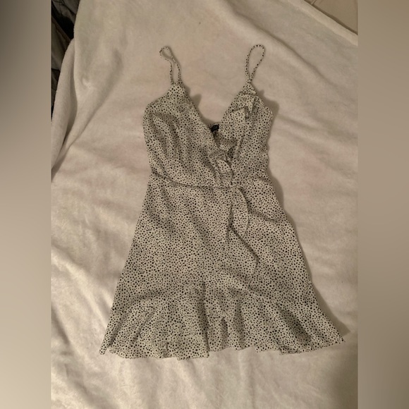 Brand: Shein Size: XS - Picture 3 of 4